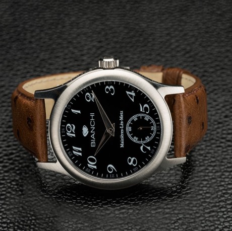  La montre-bracelet se popularise enfin auprès des hommes après la 1ere Guerre Mondiale | Crédit photo : Maison Bianchi