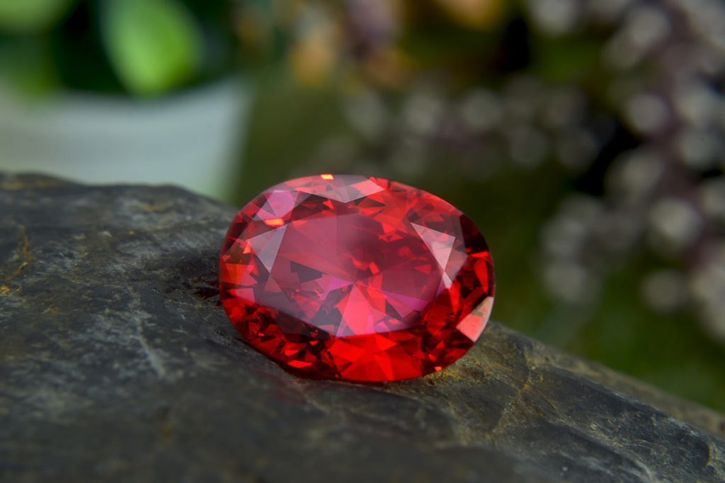 Le rubis : une pierre précieuse très prisée
